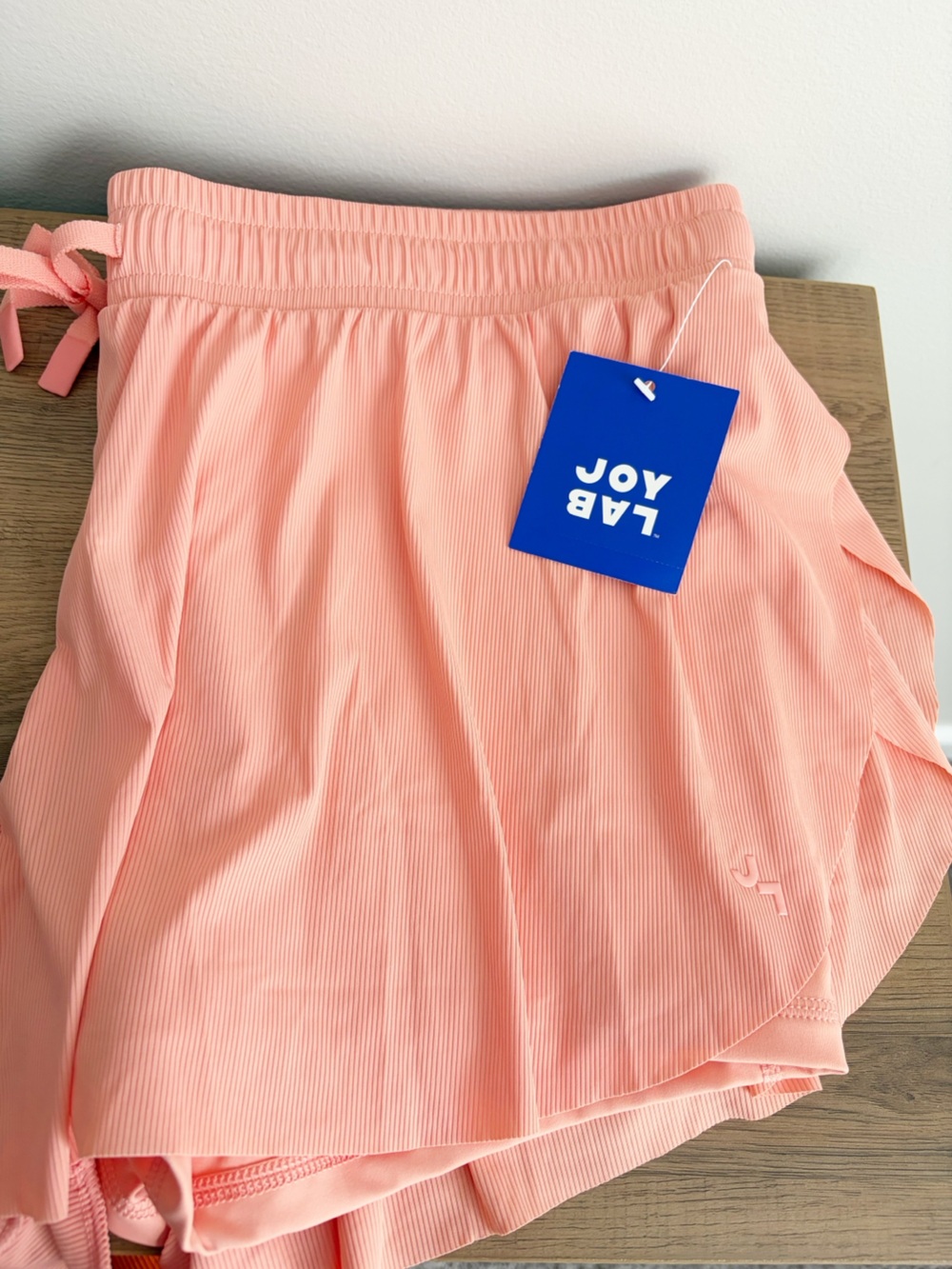 NWT JoyLab Women's Athletic Flowy Running Workout Shorts, Sunset Coral - Picture 4 of 7